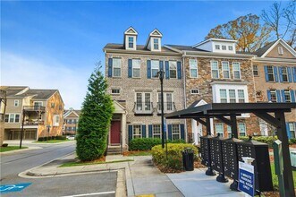 1940 Discovery Park Ln in Decatur, GA - Building Photo - Building Photo