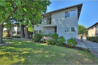 4-unit MF in Menlo Park, CA - Building Photo - Building Photo