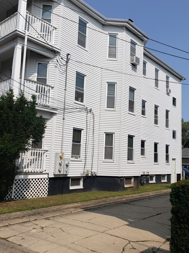 15 Starkey Ave, Unit Second floor