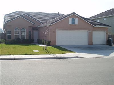 1896 Decatur Ave in Clovis, CA - Foto de edificio - Building Photo