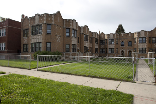 1649 E 85th Pl in Chicago, IL - Foto de edificio - Building Photo