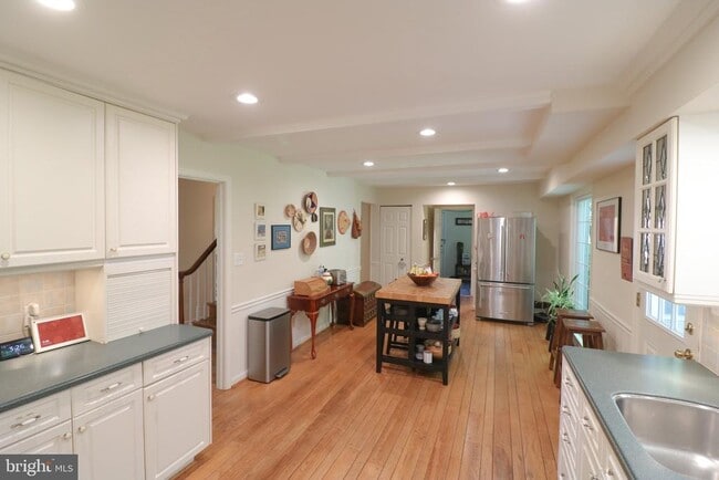 14601 Melinda Ln