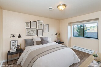 Willow Green Village in Fife, WA - Foto de edificio - Building Photo