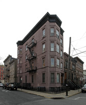 1135 Bloomfield St Apartments