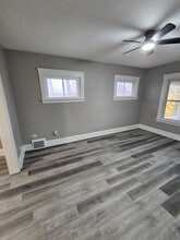 3294 W 111th St in Cleveland, OH - Building Photo - Building Photo