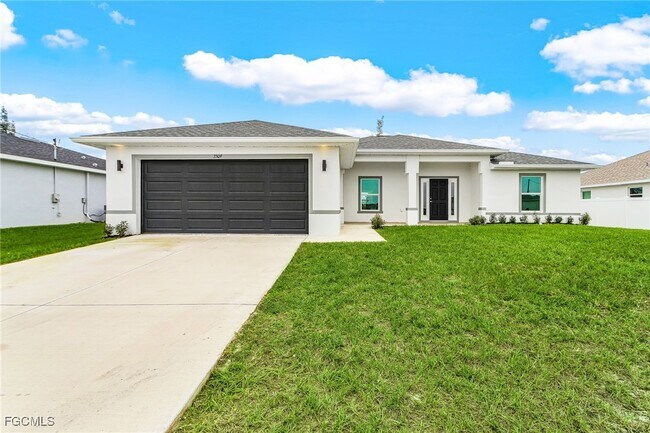 3509 NE 21st Ave in Cape Coral, FL - Building Photo - Building Photo