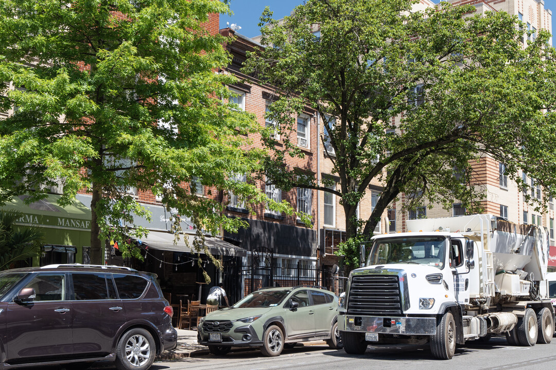 113 Avenue C in New York, NY - Building Photo