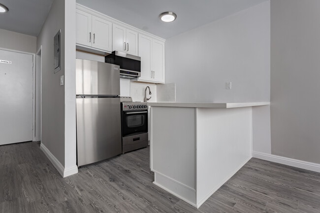 WIN - The Union at Winona in Los Angeles, CA - Building Photo - Interior Photo