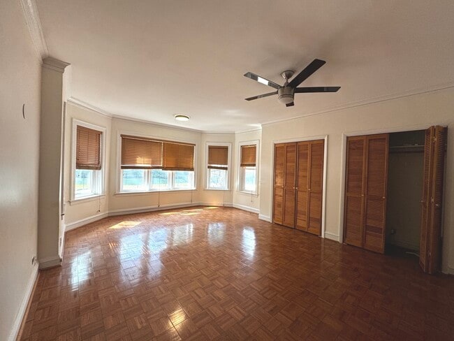 6937 S Merrill Ave in Chicago, IL - Building Photo - Building Photo
