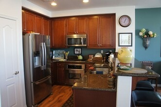 6942 Tourmaline Pl in Carlsbad, CA - Building Photo - Building Photo
