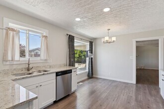 3134 N 450 E in Ogden, UT - Foto de edificio - Building Photo