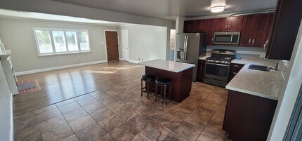 4608 Mark Twain Pl in Stockton, CA - Foto de edificio - Building Photo