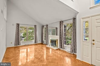 1913 Meadow Ln in Wyomissing, PA - Building Photo - Building Photo