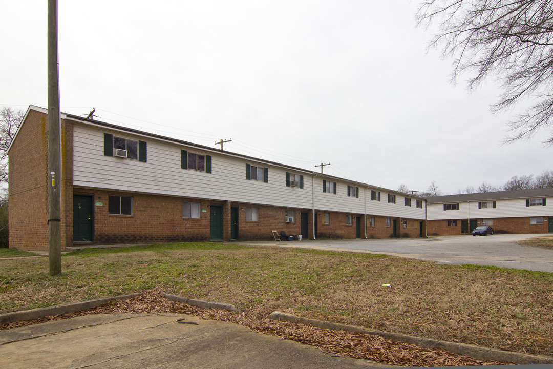 Olivia Place Apartment Homes in Shelby, NC - Foto de edificio