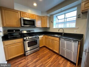 3719 Ingalls Ave in Alexandria, VA - Foto de edificio - Building Photo