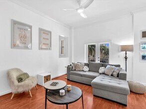 2329 Vintage Dr in Lighthouse Point, FL - Building Photo - Building Photo