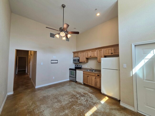 property at 1328 3rd St