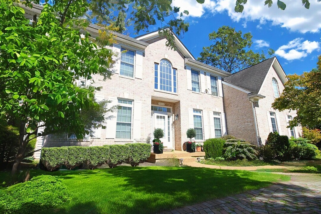 3515 Devon Dr in Falls Church, VA - Building Photo
