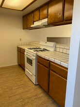 6005 Fairfax Rd in Bakersfield, CA - Building Photo - Building Photo