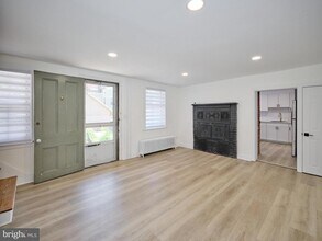 14 W Bridge St in New Hope, PA - Building Photo - Building Photo