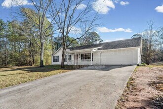 5345 Memorial Ln SW in Powder Springs, GA - Building Photo - Building Photo