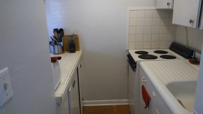 6835 Blind Pass Rd, Unit 2 in St Pete Beach, FL - Foto de edificio - Building Photo