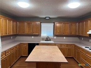 1241 Rapids Rd in New Braunfels, TX - Building Photo - Building Photo