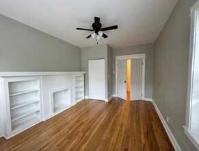 4900 N Saint Louis Ave, Unit 1N in Chicago, IL - Foto de edificio - Building Photo