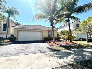 808 Stanton Dr in Weston, FL - Building Photo - Building Photo