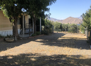 6012 Cypress Ave in Lake Isabella, CA - Building Photo - Building Photo