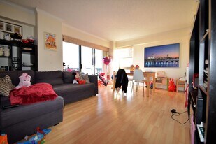 15 N Beacon St, Unit 704 in Boston, MA - Building Photo