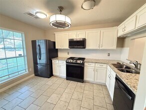 4418 Leyland Dr in Pearland, TX - Building Photo - Building Photo