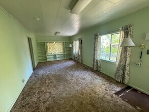 16 Van Ness Ave in Ashland, OR - Building Photo - Building Photo