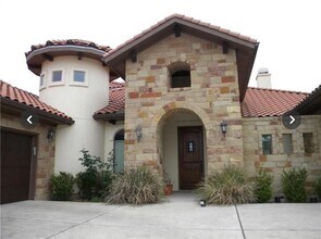 906 Madison Fork Dr in Lakeway, TX - Building Photo - Building Photo