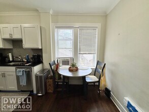 3820 N Greenview Ave, Unit 1 in Chicago, IL - Building Photo - Building Photo