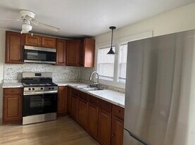 14 Mink Rd, Unit 2 in Providence, RI - Building Photo