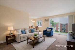 5720 W 128th St in Crestwood, IL - Building Photo