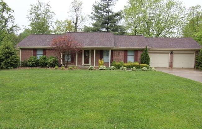 304 Red Bud Dr in Elizabethtown, KY - Building Photo - Building Photo