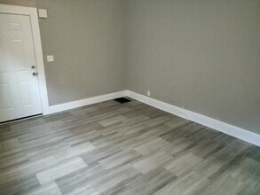 28 Rowley St in Rochester, NY - Building Photo - Building Photo