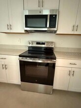 9360 Bonita Mar Dr in Parrish, FL - Building Photo - Building Photo