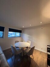 141 S Clark Dr, Unit 106 in West Hollywood, CA - Foto de edificio - Building Photo