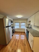 16 Mayflower St in Providence, RI - Building Photo - Building Photo