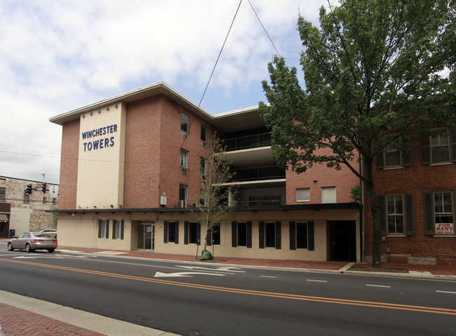 Winchester Towers in Winchester, VA - Foto de edificio - Building Photo