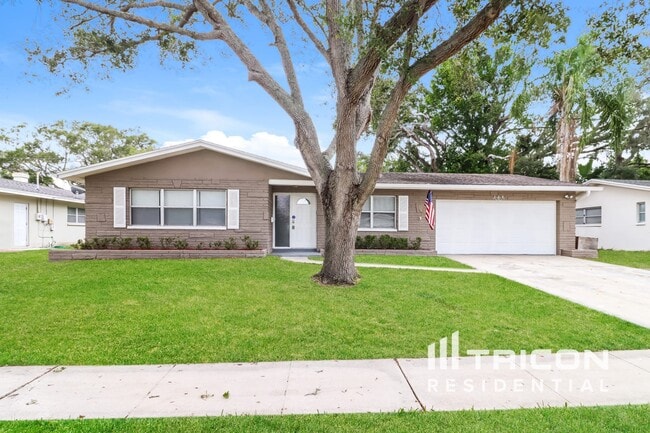 730 College Hill Dr