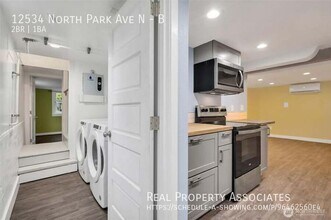 12534 N Park Ave N in Seattle, WA - Foto de edificio - Building Photo