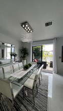 9336 W 34th Ct in Hialeah, FL - Building Photo - Building Photo