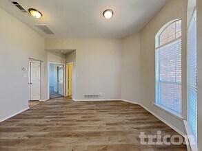 1081 Treehouse Ln in Red Oak, TX - Building Photo - Building Photo