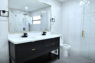 11516 SW 54th St in Cooper City, FL - Building Photo - Building Photo