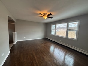 2057-2068 W 135th St in Blue Island, IL - Foto de edificio - Building Photo