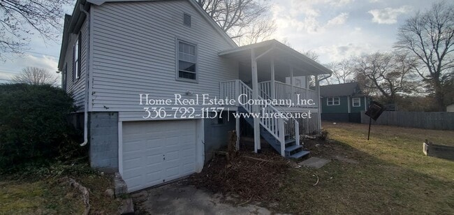 2047 W Clemmonsville Rd in Winston-Salem, NC - Building Photo - Building Photo